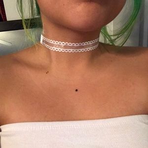 White lace choker